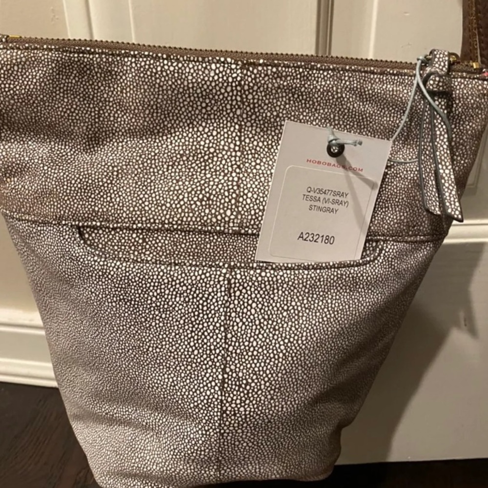 HOBO crossbody bag.  NWT.. includes dust cloth..